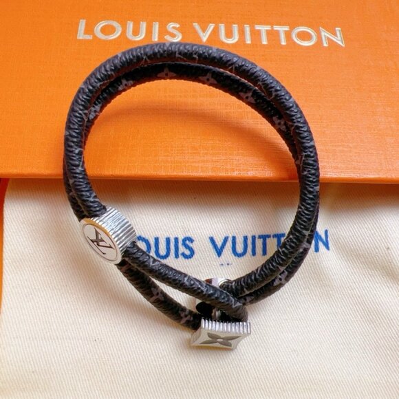 Louis VUITTON genuine leather bracelet - Picture 1 of 6